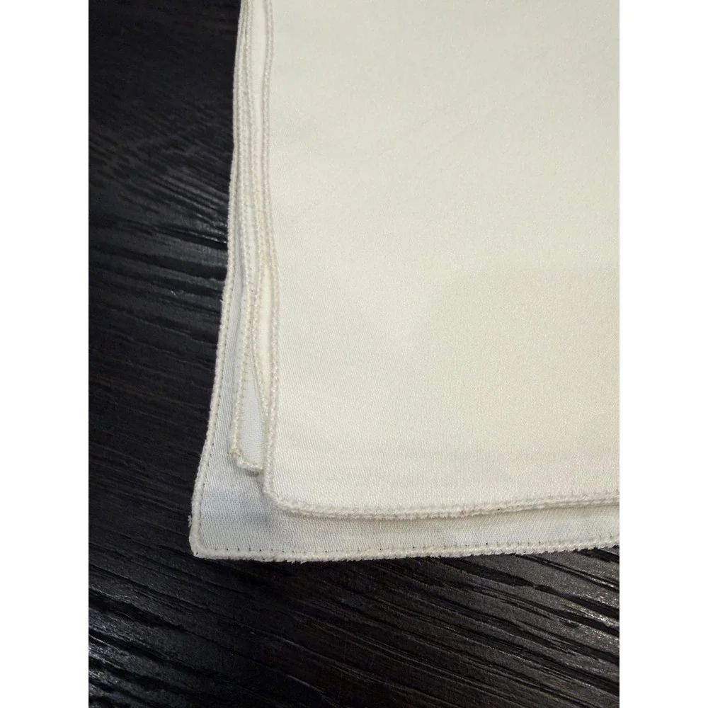 Napkin  Cream Embroidered‎ Daisy and Jacquard Rings Set of 8 Napkings 7rins
